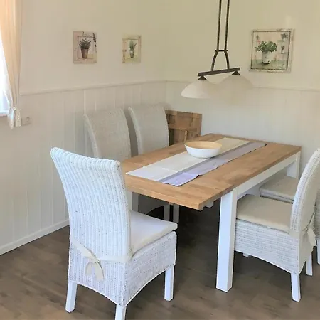 9003 Schwedenhaus-grube - A46132 *